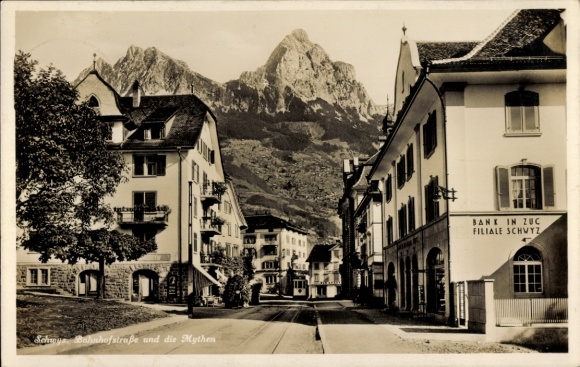 KP Schwyz City Switzerland, Bahnhofstrasse, Berg Mythen, Bank w Zug, Oddział
