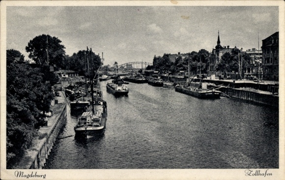 Postcard Magdeburg on the Elbe, view of the customs harbor