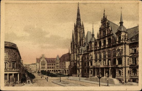 10 old PCs Wiesbaden, various views