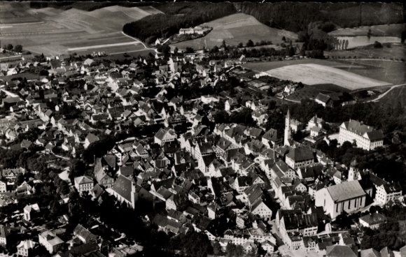 Postcard Leutkirch im Allgäu Württemberg, aerial view of Leutkirch, houses, fields, church, landscape
