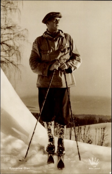 Ak Kronprinz Olav von Norwegen beim Skifahren, Portrait