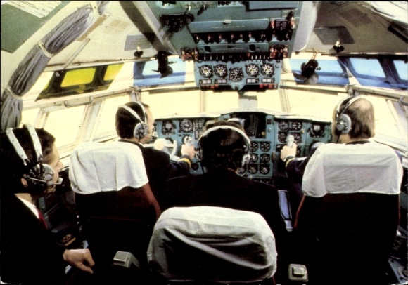 Postcard passenger aircraft Ilyushin IL-62, in the cockpit, pilots, Interflug