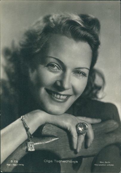 Postcard actress Olga Tschechowa, photo Binz G 172, portrait