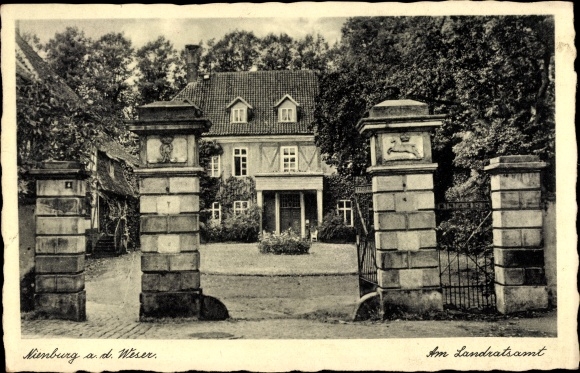 Postcard Nienburg an der Weser, district office, entrance gate
