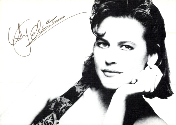 Postcard actress Anja Schüte, portrait, autograph