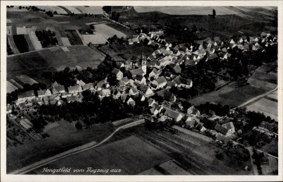 Ak Hengstfeld Wallhausen in Württemberg, Luftaufnahme von  Landschaft, Häuser, Kirche