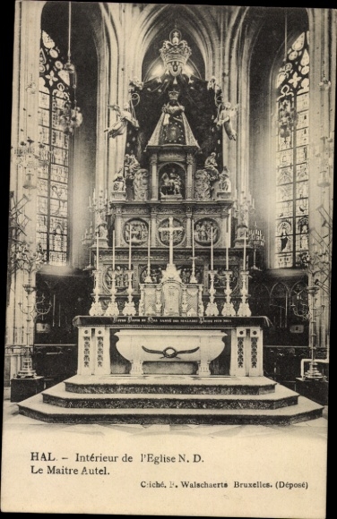 CPA Hal Brabant flamand Flandre, Interior de l'Eglise, Le Maitre Autel