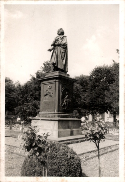Bonn am Rhein, Beethoven monument, statue, Münsterplatz