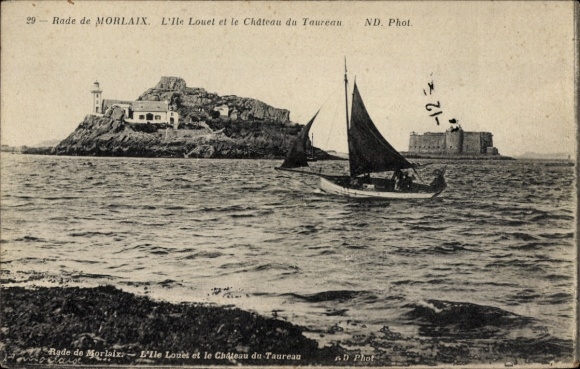 Postcard Morlaix Finistère, L'Ile Louet, Chateau du Taureau