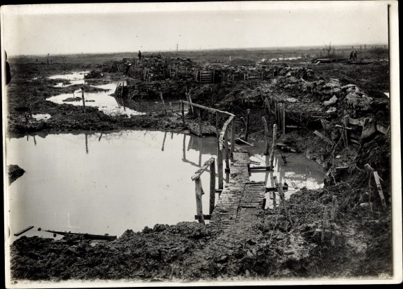 Photo La Bassée Nord, conquered English position, battlefield WW1, 1918