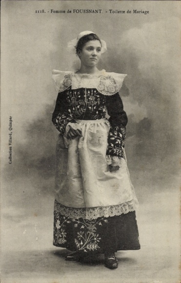 Postcard Fouesnant Finistère, woman, wedding toilet