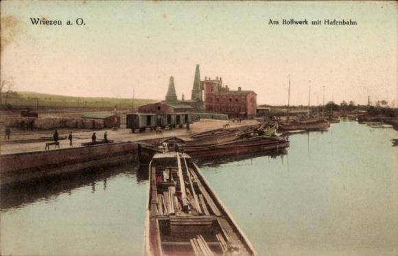 Postcard Wriezen in the Oderbruch, bulwark, harbor railway