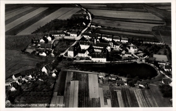 Ak Wald Hohenzollern, Kloster Wald, Flugzeugaufnahme,  Landschaftsaufnahme