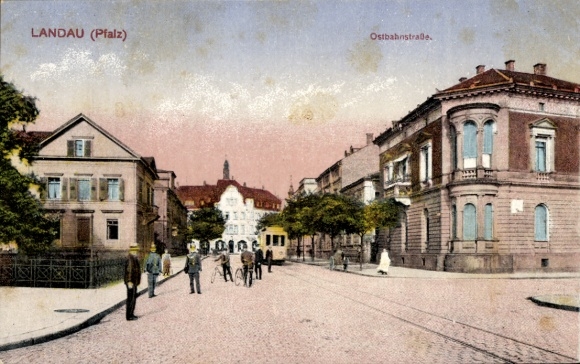 Postcard Landau in der Pfalz, Ostbahnstraße, tram