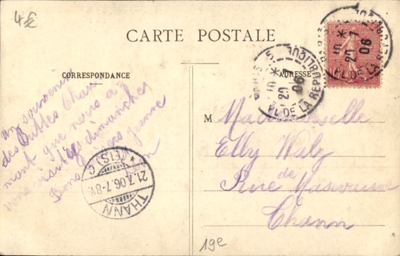 Postcard Paris XIX Buttes Chaumont, bridge, walkers