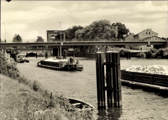 Postcard Fürstenwalde an der Spree, ship on the water, canal and bridge, row of trees, black and white