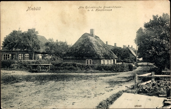 Postcard Niebüll in North Friesland, farmhouses on the main street