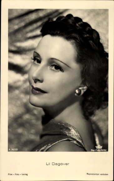 Postcard actress Lil Dagover, Tobis Film, portrait