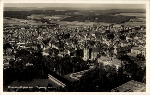 Ak Donaueschingen im Schwarzwald, Fliegeraufnahme