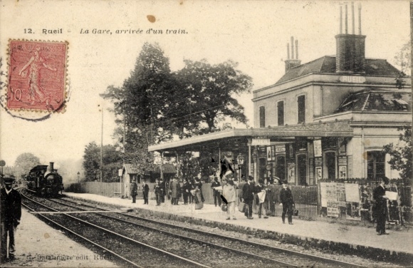 Postcard Rueil Malmaison Hauts de Seine, Eglise Tombeau de l'Impératrice Joséphine, train station arrival...