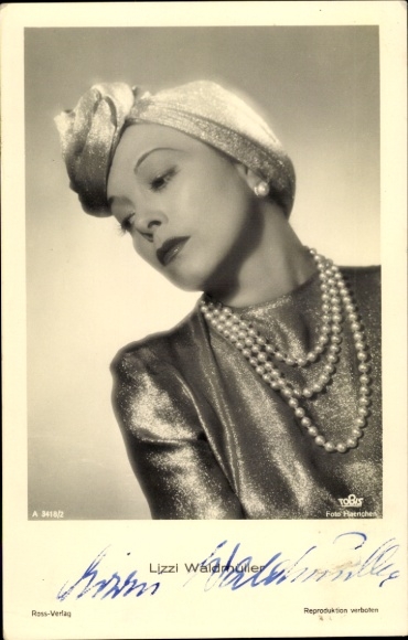 Ak Schauspielerin Lizzi Waldmüller, Portrait, Perlenkette, Ross A 3418 2, Autogramm