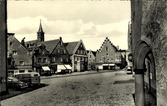Ak Abensberg an der Abens Niederbayern, Stadtplatz, Autos