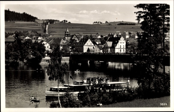 Postcard Saalburg in Thuringia, ship on the water, bridge, houses on the shore, trees