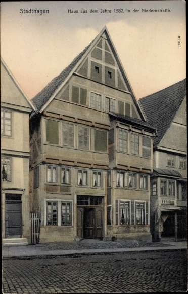 Postcard Stadthagen in Lower Saxony, Niedernstraße, house from 1582