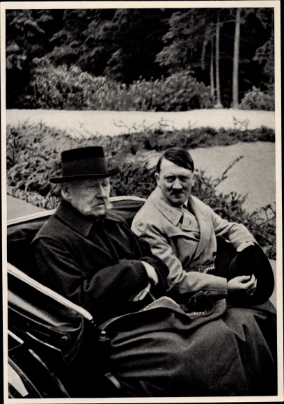 Collective picture Germany awakens 151, Chancellor Adolf Hitler, President Hindenburg, Neudeck
