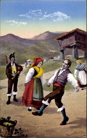 Ak Oviedo Asturias Spanje, dansers in traditionele kostuums