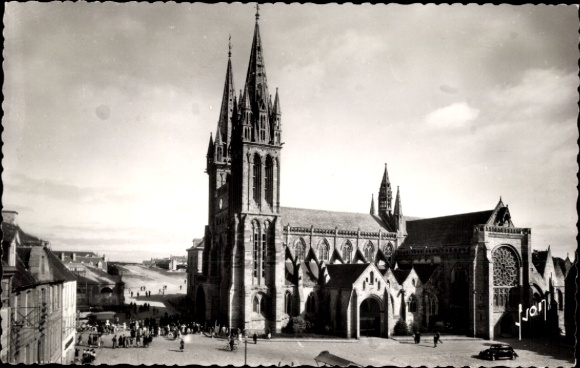 Postcard Saint Pol de Léon Finistère, basilica