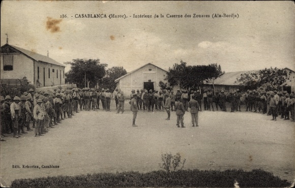 Postcard Casablanca Marokko, Interior of the Zouaves Barracks, Ain Bordja