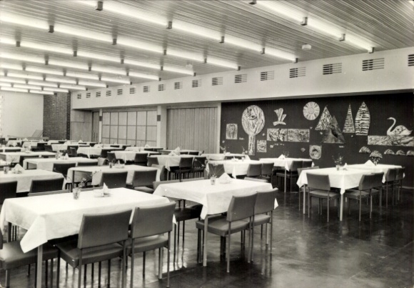 Postcard Neuglobsow Stechlin Brandenburg, dining room in the recreation center with tablecloths, chairs,...
