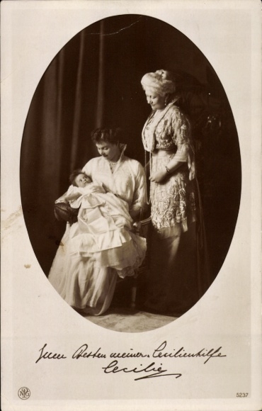 Ak Kronprinzessin Cecilie von Preußen, Kaiserin Auguste Viktoria, Prinzessin Alexandrine