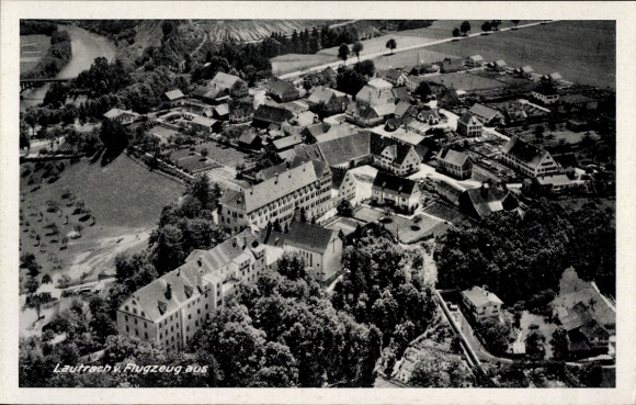 Ak Lautrach in Schwaben Unterallgäu, Fliegeraufnahme