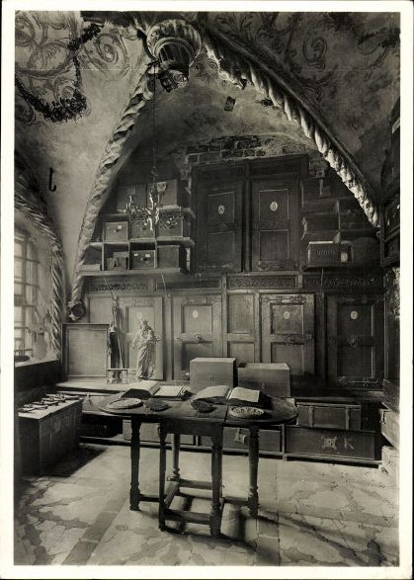 11 old PCs Lüneburg, various views, architectural views