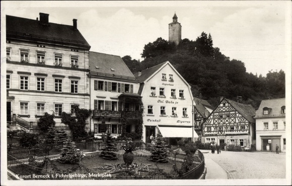PC Bad Berneck in the Fichtelgebirge of Upper Franconia, marketplace, lodging house, boy