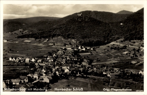 Ak Mittelhambach Hambach Neustadt an der Weinstraße, Schloss, Fliegeraufnahme