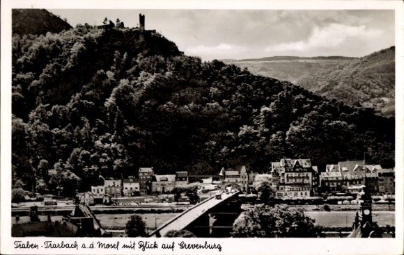 Ak Traben Trarbach an der Mosel, Ruine Grevenburg, Grafenburg, Teilansicht Ort