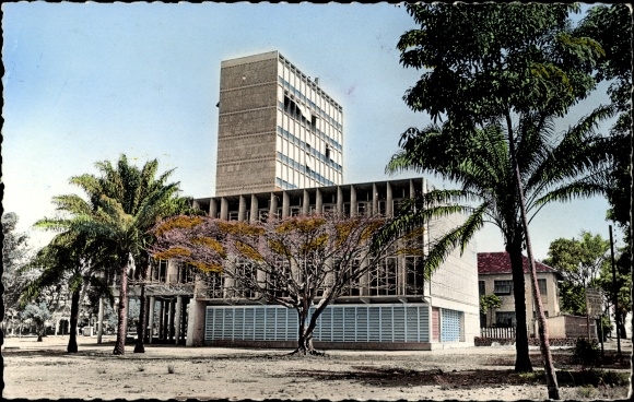 Ak Abidjan Elfenbeinküste, Rathaus
