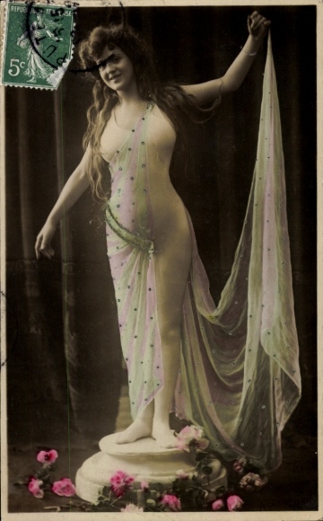 Postcard Variety Artist, Full Body portrait