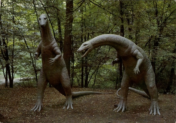 Ak Kleinwelka Bautzen in Lausitz, Dinosauruspark, Plateosaurus