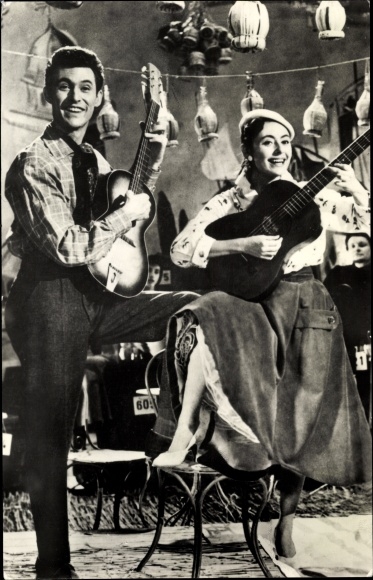 Postcard actress Caterina Valente, actor Silvio Francesco, guitars, film scene