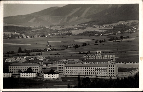 Postcard Frenštát pod Radhoštěm Frankstadt unter dem Radhoscht Mährisch Schlesien, Kasernen, Umgebung