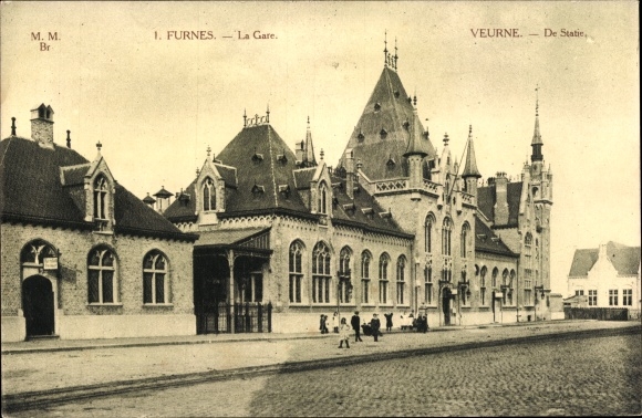Postcard Furnes Furnes West Flanders, the train station