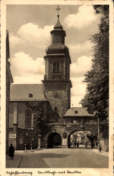 Postcard Aschaffenburg in Lower Franconia, Sandtor, architecture, people on the street, sky with clouds