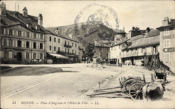KP Mende Lozère, Place d'Angiran, Hôtel de Ville, budynek, ulica, samochód