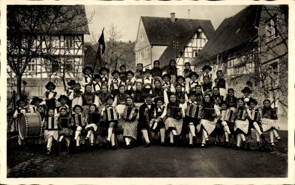 Postcard Erlenbach Fürth im Odenwald, Odenwälder Kinderspielschar, KdF, Hessian costume