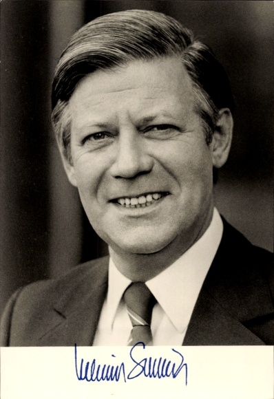 Postcard Helmut Schmidt, Federal Minister of Finance, Deputy Chairman of the SPD, Member of the Bundestag, Federal Chancellor