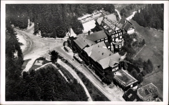 Ak Bühlertal im Schwarzwald, Kurhaus Hundseck, Luftaufnahme eines Hotels, umgeben von Wäldern und